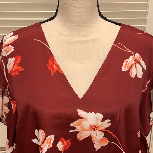 28. Lauren Ralph Lauren Blouse in Deep Crimson &Floral - Picture 3 of 10